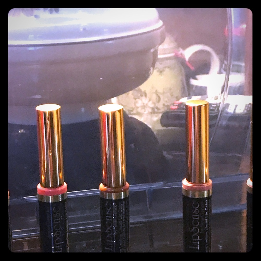 Bundle of Lipsence. Brand New